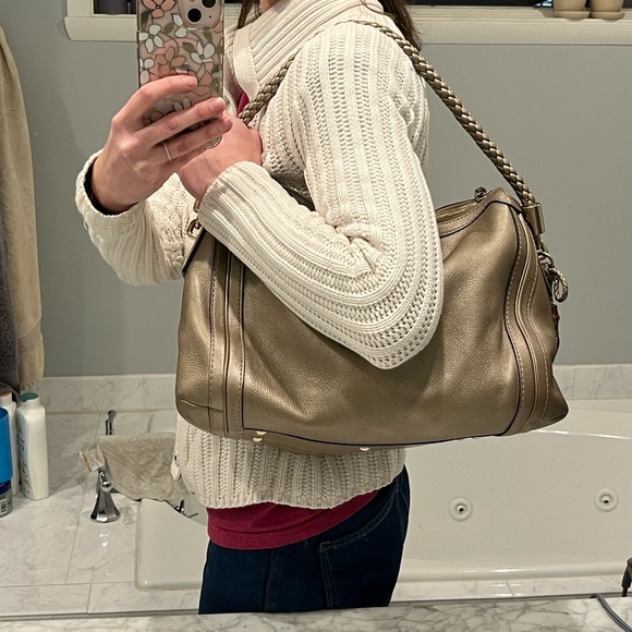 Gucci Leather Shoulder Bag - Picture 12 of 12